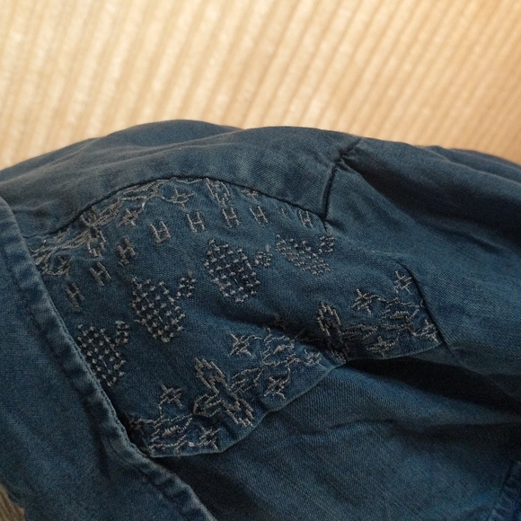 1x, Monroe and Main, button shirt - Picture 4 of 4